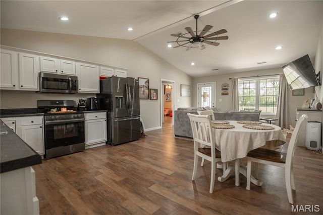 166 Cypress Drive, Sikeston, MO 63801