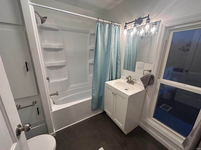 403 S Michigan Street, Oxford, IN 47971