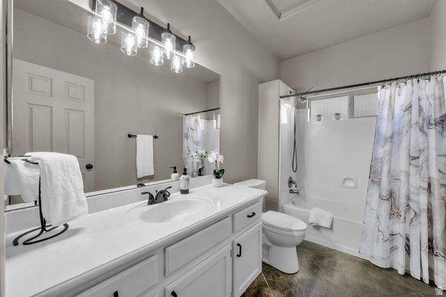 839 N 2500 W, Hurricane, UT 84737