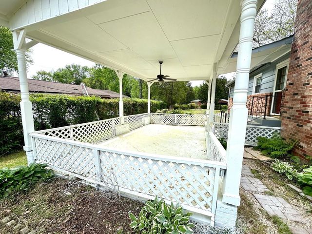 1003 Robinhood Lane, Kannapolis, NC 28081