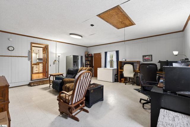 160 Ballard Road, Pelzer, SC 29669