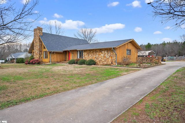 160 Ballard Road, Pelzer, SC 29669