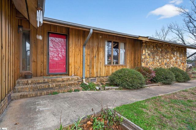 160 Ballard Road, Pelzer, SC 29669