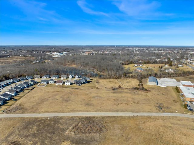 2 Brune Business Park Court 2a, Warrenton, MO 63383