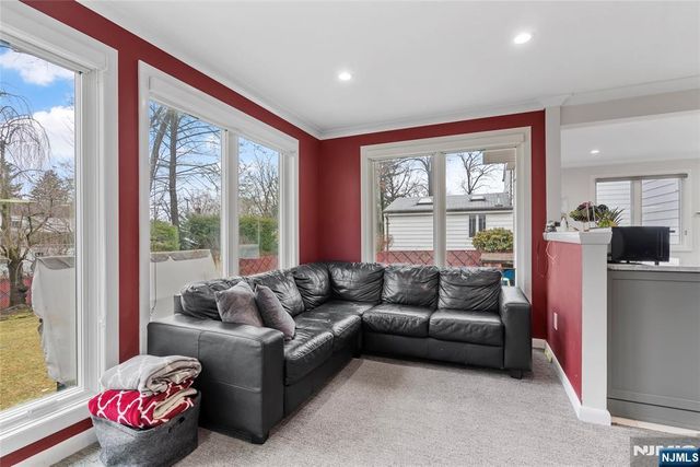 792 Washburn Street, Teaneck, NJ 07666