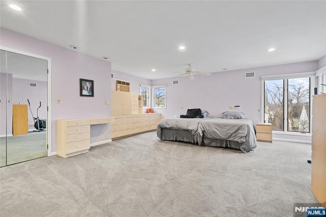 792 Washburn Street, Teaneck, NJ 07666