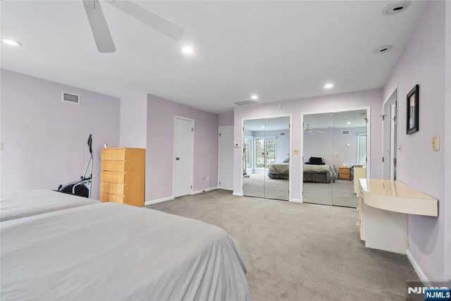 792 Washburn Street, Teaneck, NJ 07666