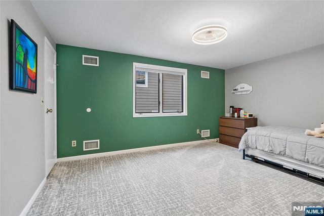 792 Washburn Street, Teaneck, NJ 07666