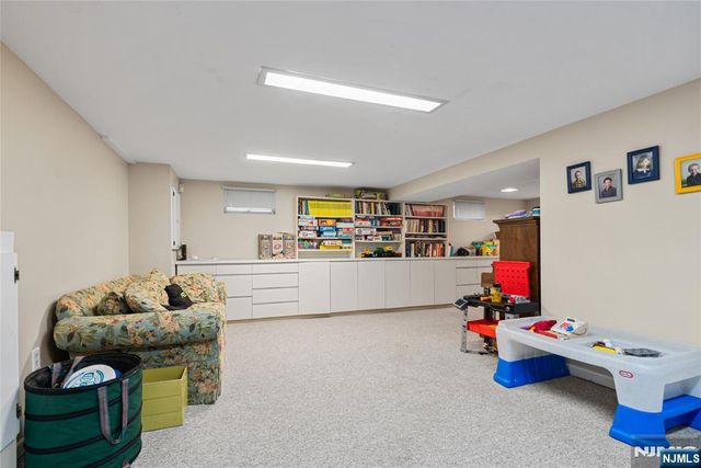 792 Washburn Street, Teaneck, NJ 07666