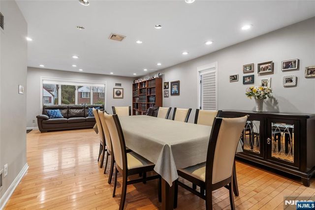 792 Washburn Street, Teaneck, NJ 07666