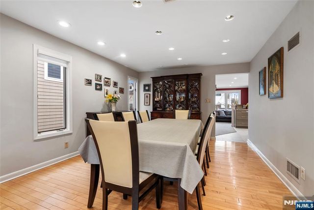 792 Washburn Street, Teaneck, NJ 07666