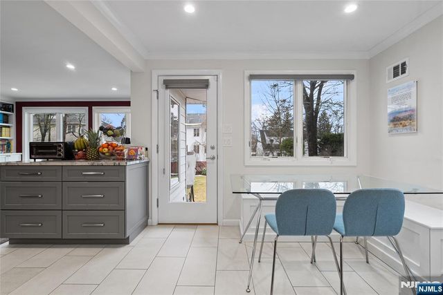 792 Washburn Street, Teaneck, NJ 07666