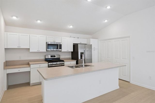 7548 KUENHER COURT, The Villages, FL 34762