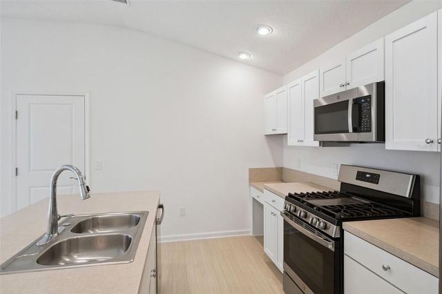 7548 KUENHER COURT, The Villages, FL 34762