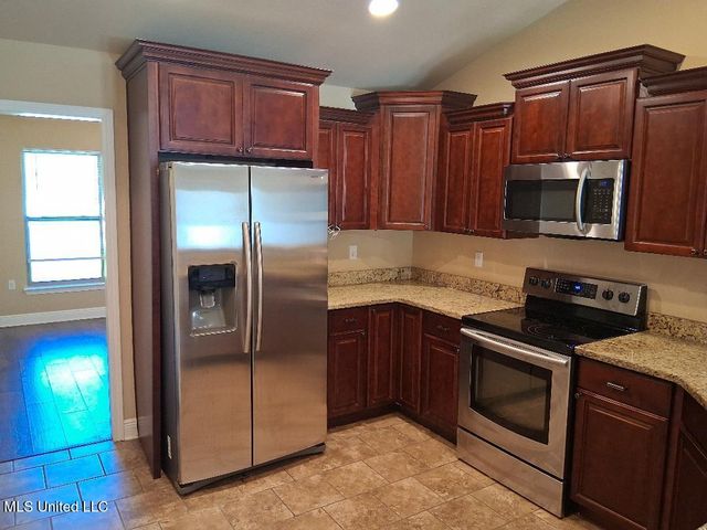 21449 W Edgewood Drive, Saucier, MS 39574