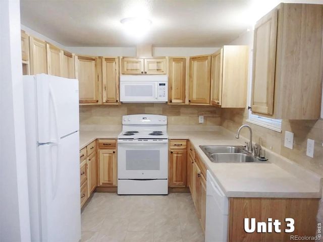 706 Darby Court, Longmont, CO 80501