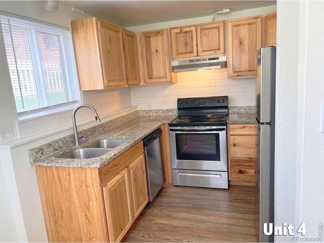 706 Darby Court, Longmont, CO 80501