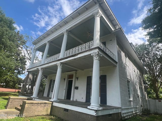 501 River Road Road, Greenwood, MS 38930