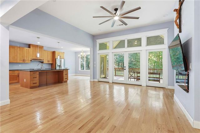 215 Kingswood Lane, Fayetteville, GA 30215