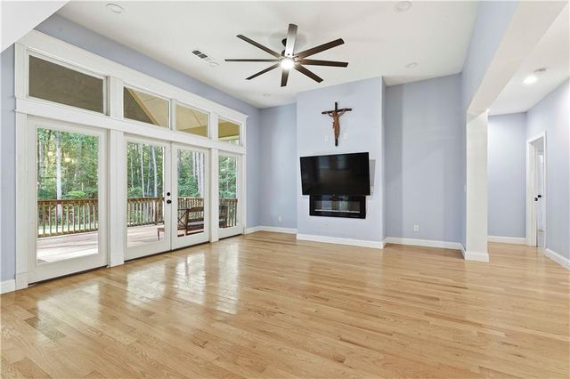 215 Kingswood Lane, Fayetteville, GA 30215