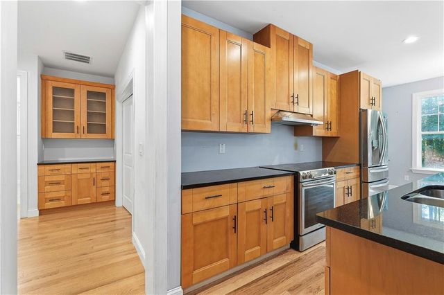 215 Kingswood Lane, Fayetteville, GA 30215