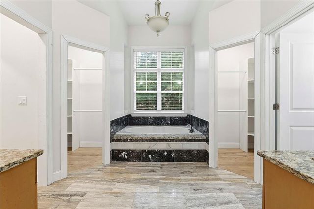 215 Kingswood Lane, Fayetteville, GA 30215