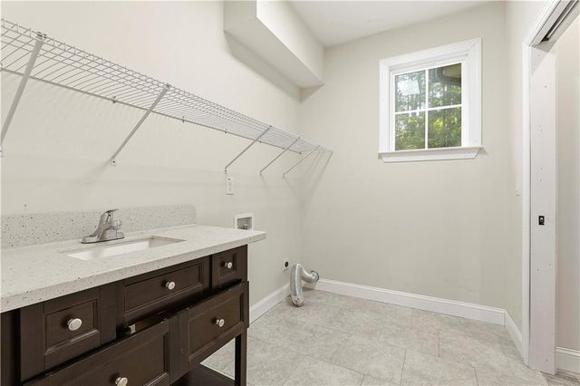 215 Kingswood Lane, Fayetteville, GA 30215