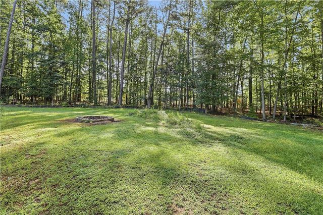 215 Kingswood Lane, Fayetteville, GA 30215