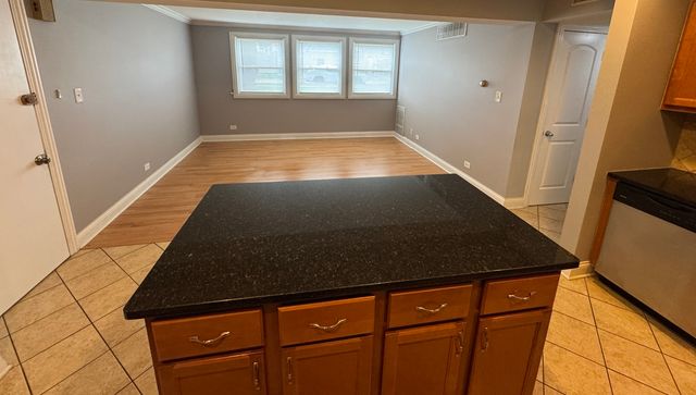 1288 PERRY Street 02, Des Plaines, IL 60016