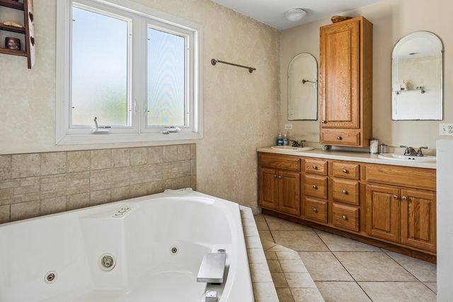 8330 Gross Point Road, Morton Grove, IL 60053