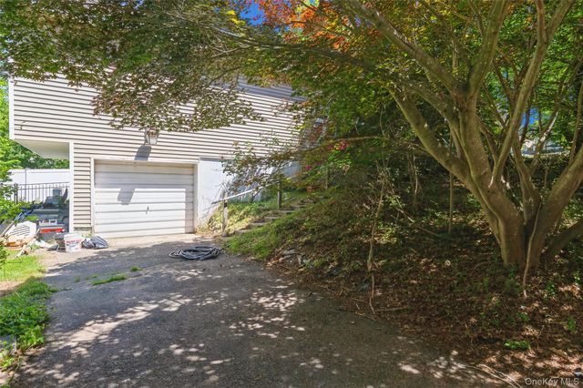 5 Olive Street, Rocky Point, NY 11778