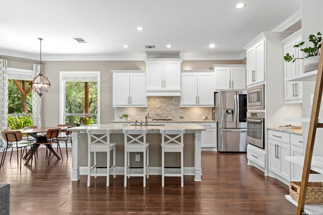 8109 Hyacinth, Boerne, TX 78015