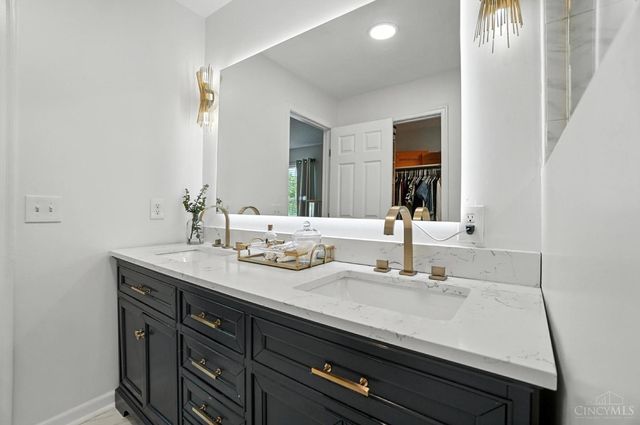 4870 Highland Oaks Drive, Green Twp, OH 45248