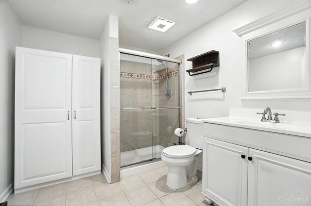 4870 Highland Oaks Drive, Green Twp, OH 45248