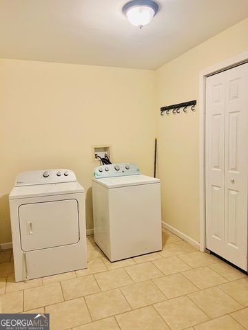 4473 Manor View Court, Douglasville, GA 30135