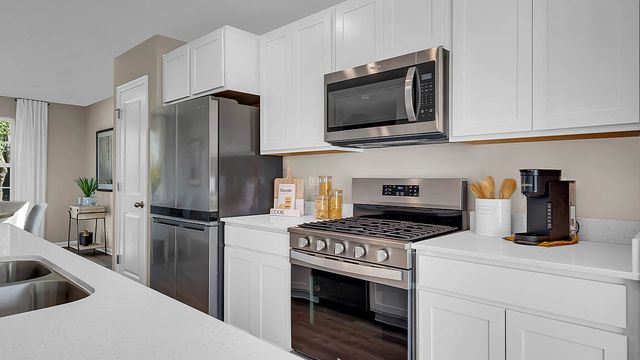 1305 Foxglove Drive, Bartlett, IL 60103