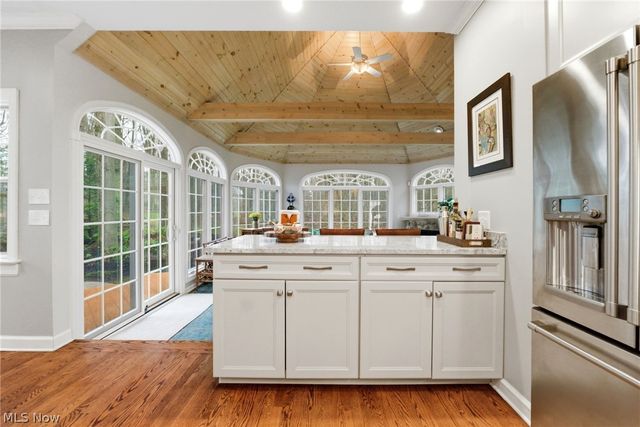 113 Champion Lane, Chagrin Falls, OH 44022