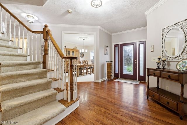 113 Champion Lane, Chagrin Falls, OH 44022