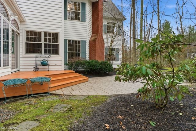 113 Champion Lane, Chagrin Falls, OH 44022