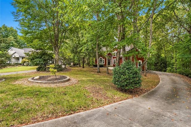 9625 Poplar Court, Douglasville, GA 30135