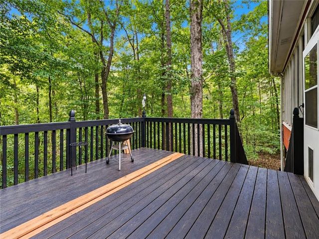 9625 Poplar Court, Douglasville, GA 30135
