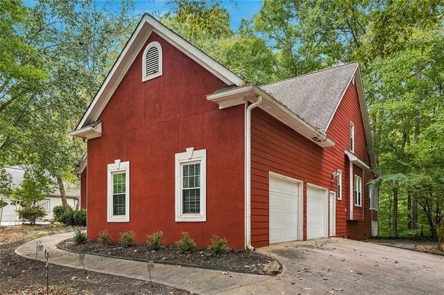 9625 Poplar Court, Douglasville, GA 30135