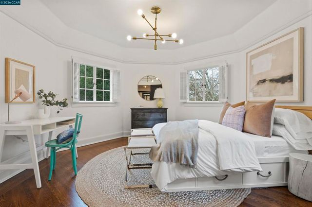 33 La Noria, Orinda, CA 94563