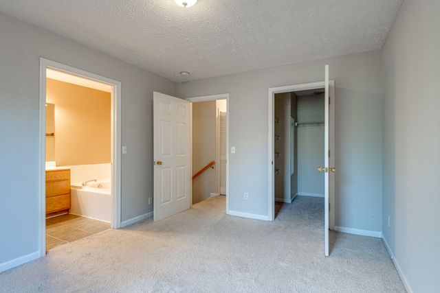 7712 Porter House Dr, Nashville, TN 37211