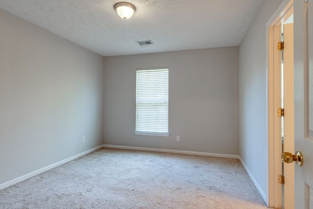 7712 Porter House Dr, Nashville, TN 37211