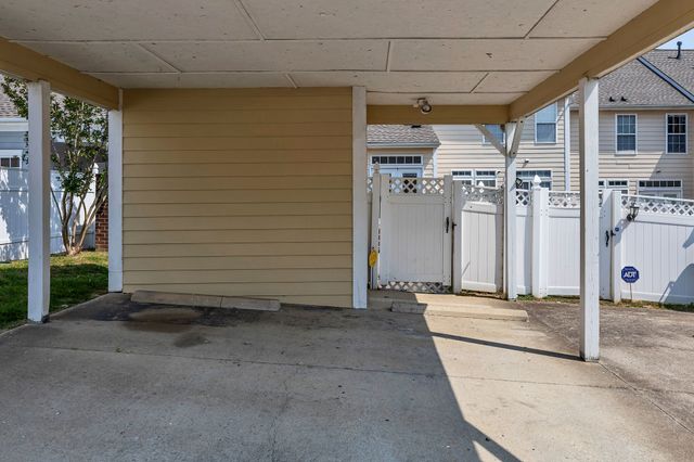 7712 Porter House Dr, Nashville, TN 37211