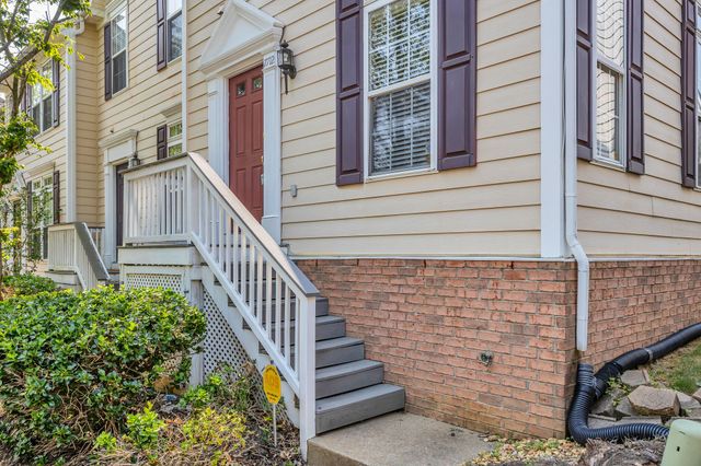 7712 Porter House Dr, Nashville, TN 37211