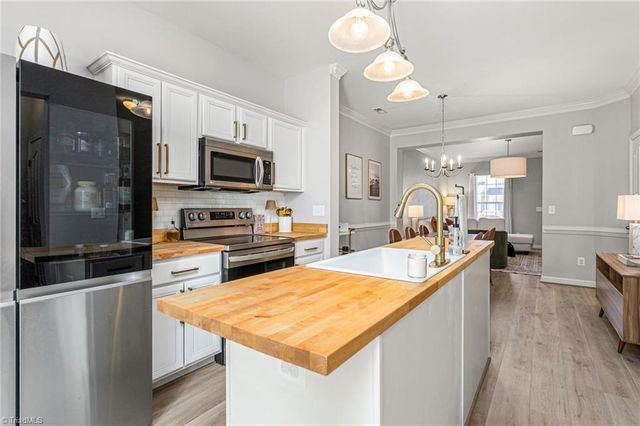 4007 Tarrant Trace Circle, High Point, NC 27357