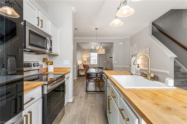 4007 Tarrant Trace Circle, High Point, NC 27357