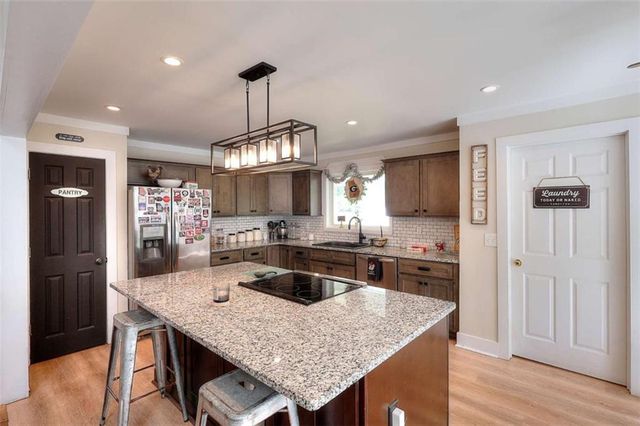 377 Lakeview Drive, Newborn, GA 30056